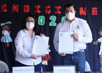 Mineduc y municipalidad de Puerto Barrios firman convenio para el remozamiento de edificios escolares