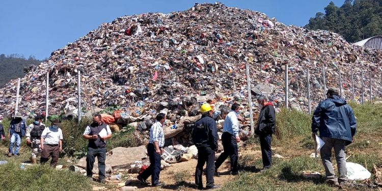 MARN verifica denuncias por mal manejo de residuos en Quetzaltenango