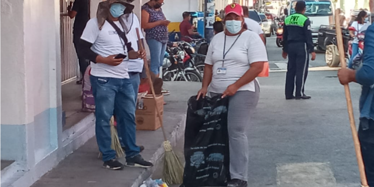 MARN verifica denuncias por mal manejo de residuos en Quetzaltenango