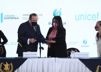 MINEDUC recibe Acreditación como Miembro de la  Alianza Mundial por la Educación