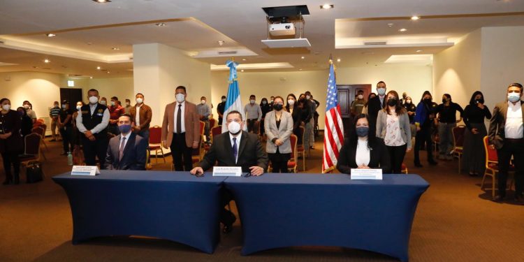 Inauguran plan de profesionalización de personal del Sistema Penitenciario