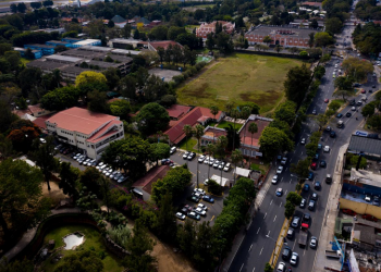 MARN apoya labores de AMSA ante incendio que afecta vertedero en Villa Nueva