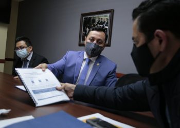 Ministro Reyes “buscaremos mecanismos legales para reinstalar a mandos y agentes destituidos injustamente”