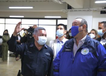 Presidente visita al Mides para conocer proyectos 2021