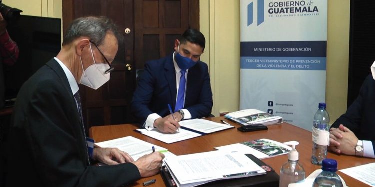 Tercer Viceministro sostiene reunión de trabajo con Cooperación Alemana GIZ-FOSIT