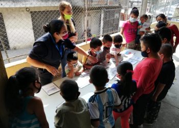 Previene y Convive llega al asentamiento Las Torres zona 7