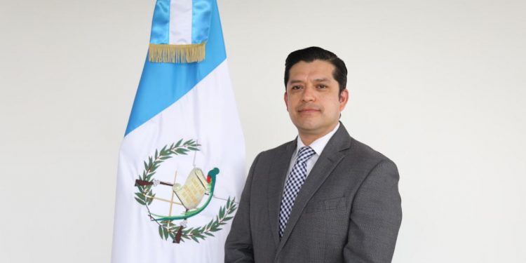 Viceministro Administrativo Financiero del Mides toma posesión