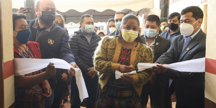 NUEVO CENTRO DE NEGOCIOS EN TOTONICAPÁN PROMUEVE EL DESARROLLO ECONÓMICO