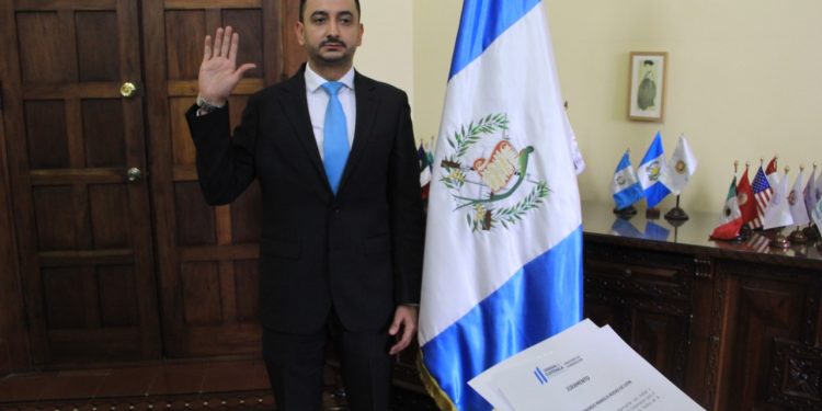 Nombran en el Quinto Viceministerio Antinarcótico a Fernando Manolo Rodas de León