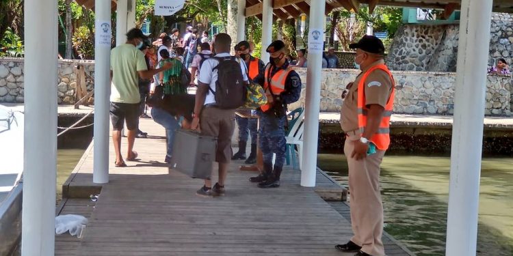 Ejército de Guatemala participa en capacitación de equipos que apoyarán proceso de vacunación contra el Coronavirus, COVID-19