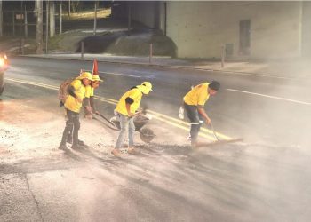 Plan Nacional de Bacheo llega a carretera de Muxbal