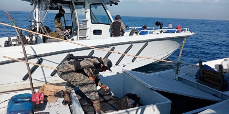 Ejército de Guatemala participa en capacitación de equipos que apoyarán proceso de vacunación contra el Coronavirus, COVID-19