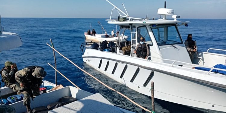 Ejército de Guatemala participa en capacitación de equipos que apoyarán proceso de vacunación contra el Coronavirus, COVID-19