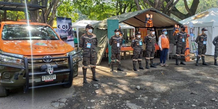 Ejército de Guatemala participa en capacitación de equipos que apoyarán proceso de vacunación contra el Coronavirus, COVID-19
