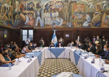 Ministro Rojas Espino expone en el Congreso acciones a favor del recurso hídrico