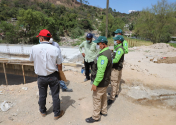 MARN verifica denuncia de contaminación en el río Chinautla