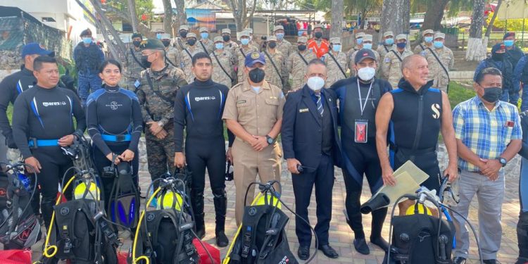 Ejército de Guatemala participa en capacitación de equipos que apoyarán proceso de vacunación contra el Coronavirus, COVID-19