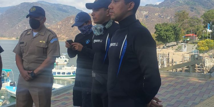 Ejército de Guatemala participa en capacitación de equipos que apoyarán proceso de vacunación contra el Coronavirus, COVID-19