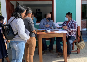 Ayuda alimentaria llega a familias en Petén