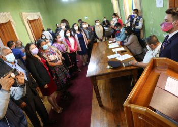 Autoridades de Gobernación juramentan a comisiones de prevención y seguridad