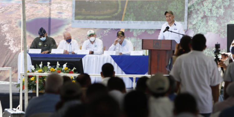 Concesiones forestales comunitarias protegen los recursos naturales de Petén