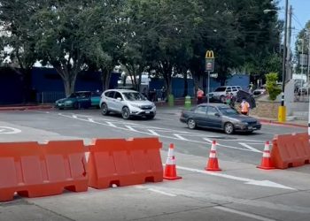 Aeropuerto La Aurora recuerda el proceso para recoger a un pasajero