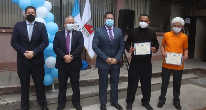UCEE cumple 38 años renovando la infraestructura escolar en Guatemala