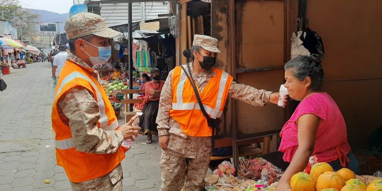 Ejército de Guatemala participa en capacitación de equipos que apoyarán proceso de vacunación contra el Coronavirus, COVID-19
