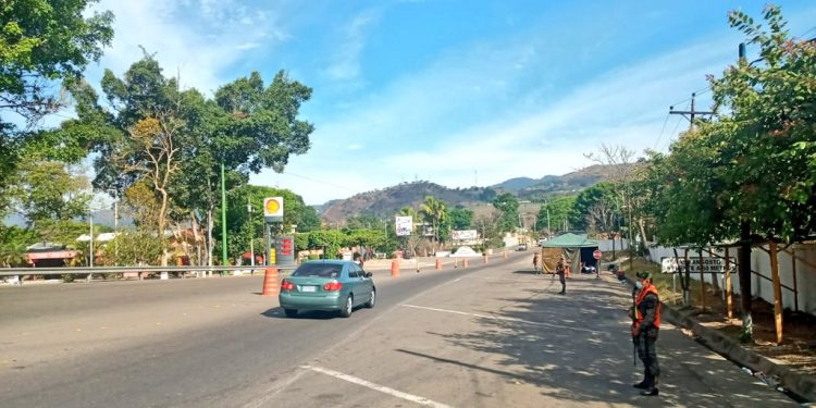 Ejército de Guatemala participa en capacitación de equipos que apoyarán proceso de vacunación contra el Coronavirus, COVID-19