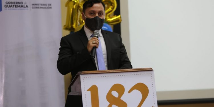 Autoridades conmemoran 182 Aniversario del Ministerio de Gobernación
