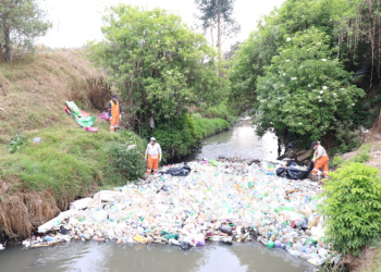 Más de 60 metros cúbicos de desechos fueron retirados del río Xequijel