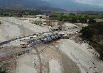 Puente Bailey instalado en río Santiago