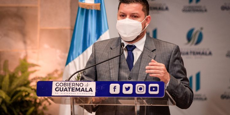 CIV trabajando en la reconstrucción del país, tras el paso de Eta e Iota