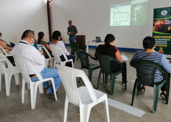 Pobladores de San Antonio La Paz, El Progreso, se capacitan sobre medio ambiente