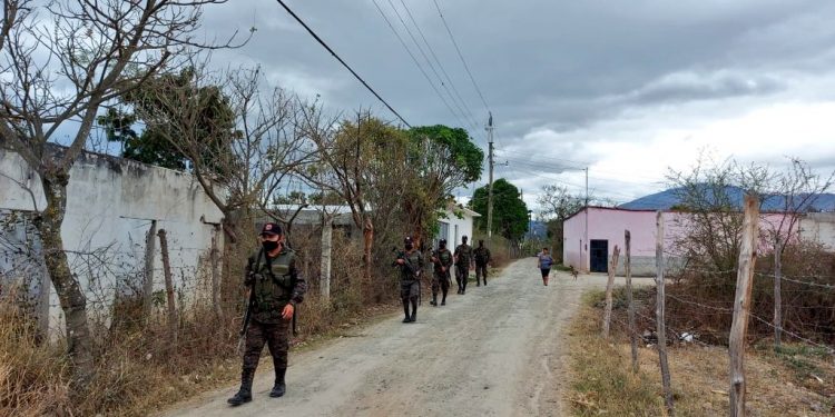 Ejército de Guatemala participa en capacitación de equipos que apoyarán proceso de vacunación contra el Coronavirus, COVID-19