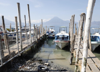 MARN verifica denuncia sobre contaminación en el Lago Atitlán