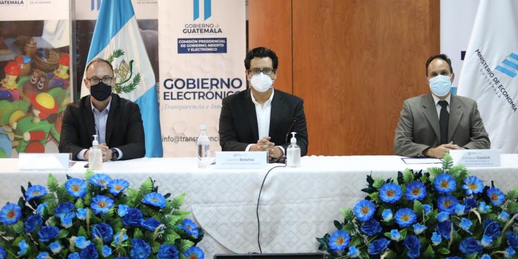 Autoridades resaltan necesidad de aprobación de la Ley Anti Trámites para el avance de Gobierno digital y facilitación de negocios en el país