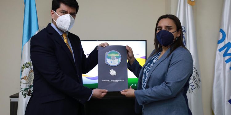 Registro de la Propiedad Intelectual sale en busca de creativos, autores e intelectuales guatemaltecos