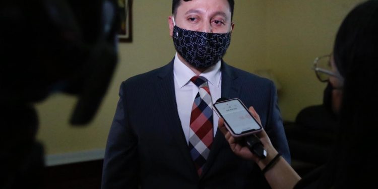 Prestar su cuenta bancaria podría costar hasta 20 años de cárcel