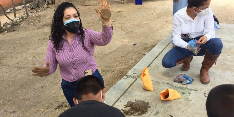 Departamentos limpian y educan para mejorar el ambiente