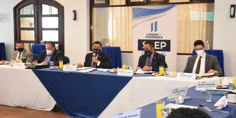 Se fortalecen capacidades para descentralización del Organismo Ejecutivo