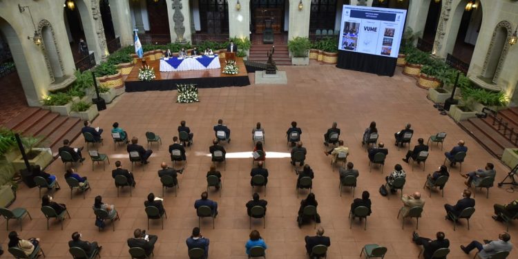 PRESIDENTE GIAMMATTEI ENCABEZA PRIMER ACTO DE RENDICIÓN CUENTAS DE DEPENDENCIAS EJECUTIVO