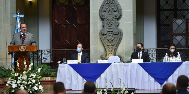 PRESIDENTE GIAMMATTEI ENCABEZA PRIMER ACTO DE RENDICIÓN CUENTAS DE DEPENDENCIAS EJECUTIVO