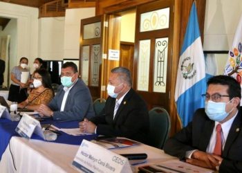 Gabinete de Desarrollo impulsa Política Nacional de Comadronas