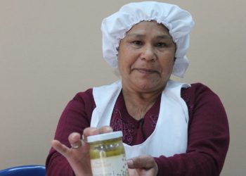 Proponen acciones para la reactivación económica de las mujeres