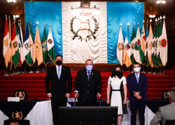 Instalación Cable Submarino SPSC para conectividad a la red