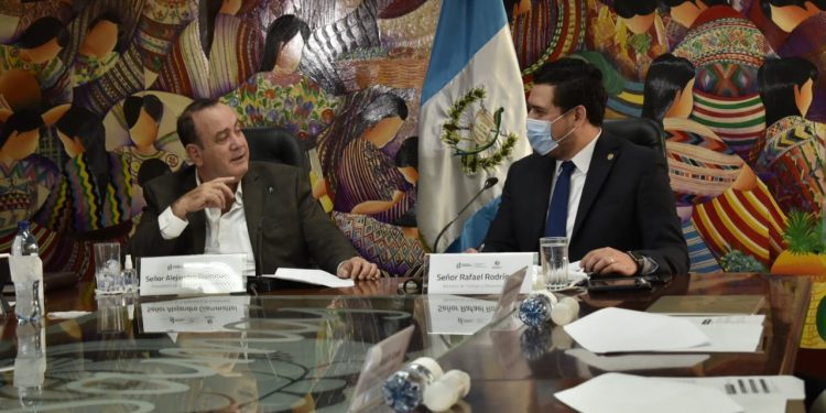 Presidente sostiene reunión con Despacho Superior de Trabajo y Previsión Social