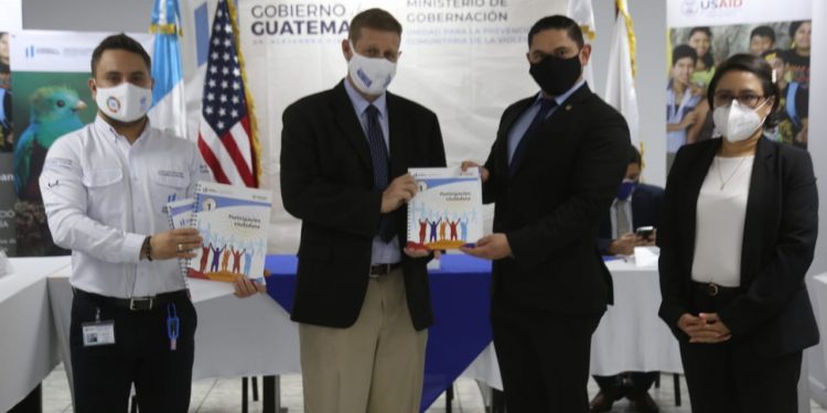 Autoridades de USAID entregan al Tercer Viceministerio Módulos del Modelo de Abordaje de la UPCV