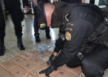 Localizan 115 paquetes con Cocaína en un buque en puerto Quetzal, Escuintla