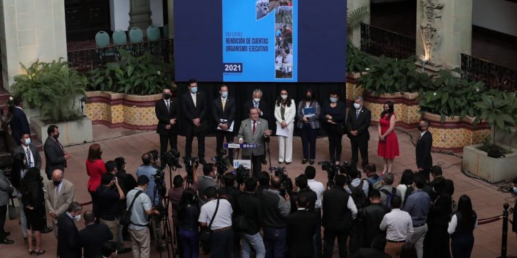 PRESIDENTE GIAMMATTEI ENCABEZA PRIMER ACTO DE RENDICIÓN CUENTAS DE DEPENDENCIAS EJECUTIVO